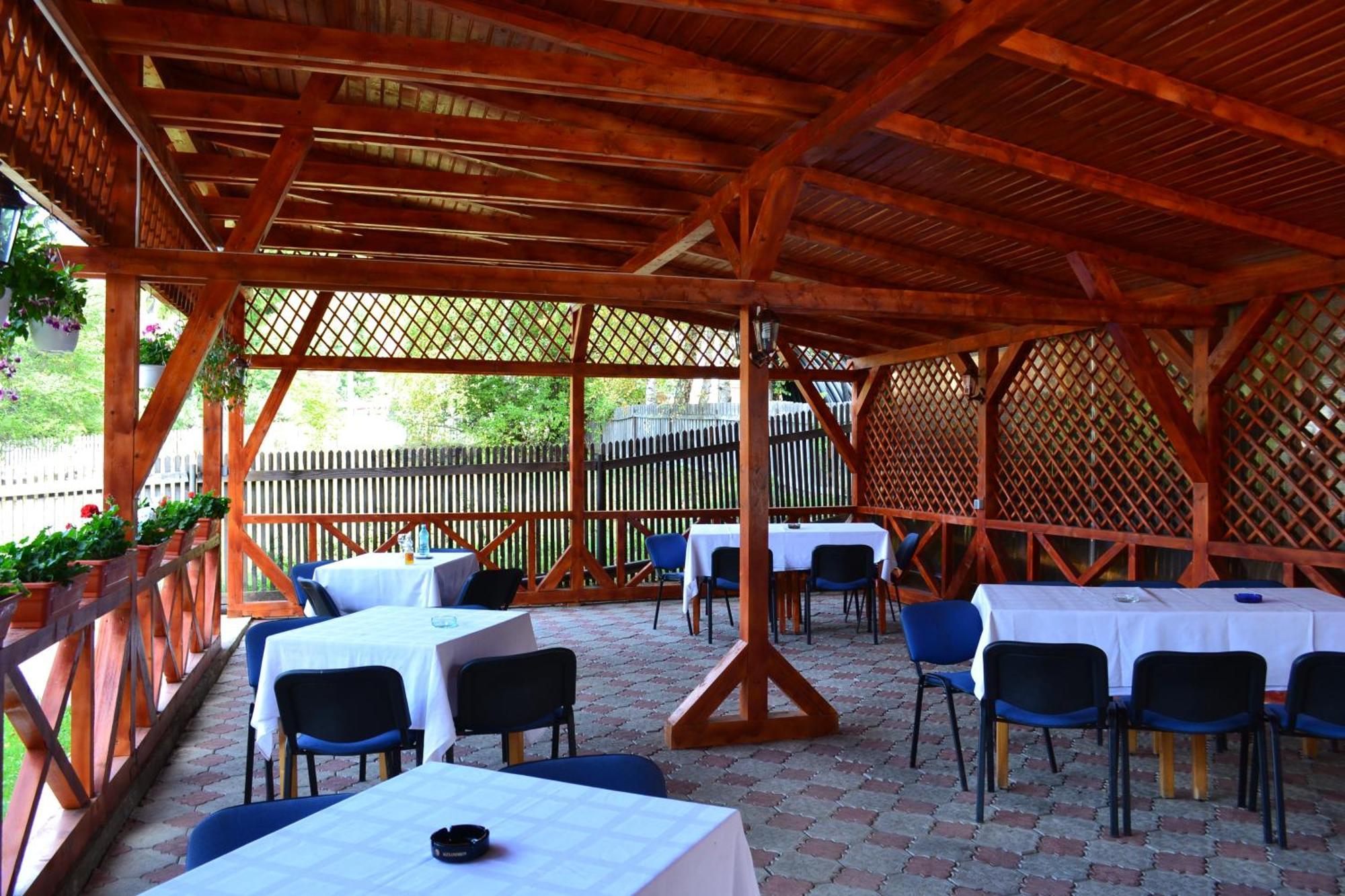 Vila Cristina Ceahlau Luaran gambar